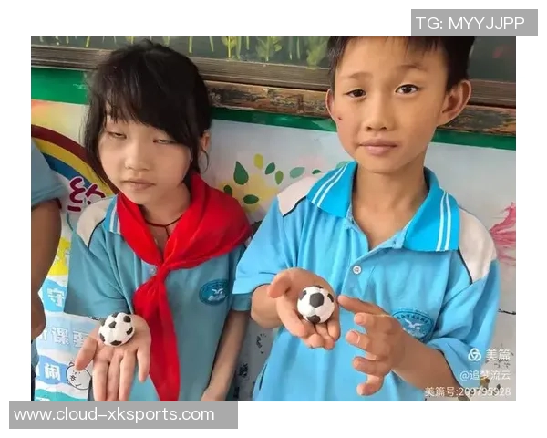 小学体育课室内游戏创意大全让孩子们在课堂中快乐运动提升团队合作能力